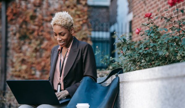 Can Adults Continue Working While in a Partial Hospitalization Program?
